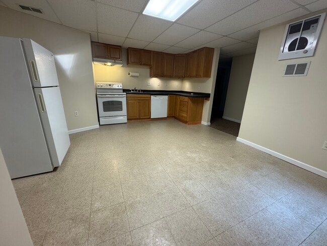 1516 Jewett St Unit 2