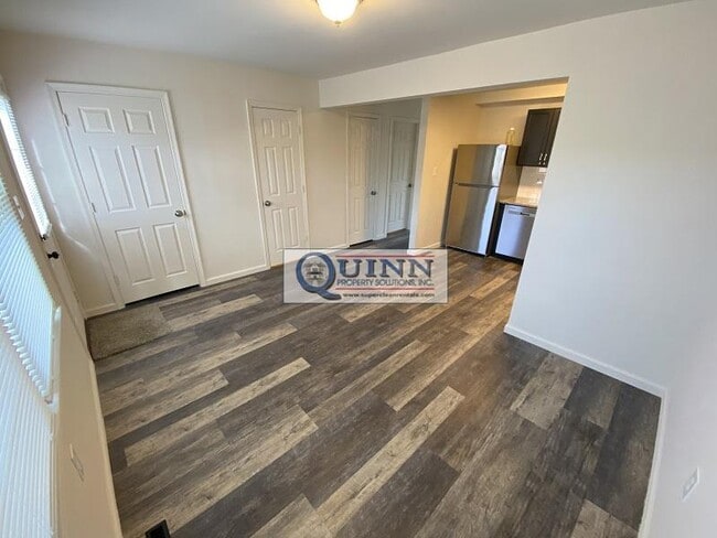 Photo - 124 E Village Rd