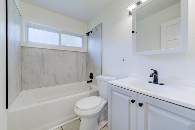 Photo - 8301 Pepperidge Dr