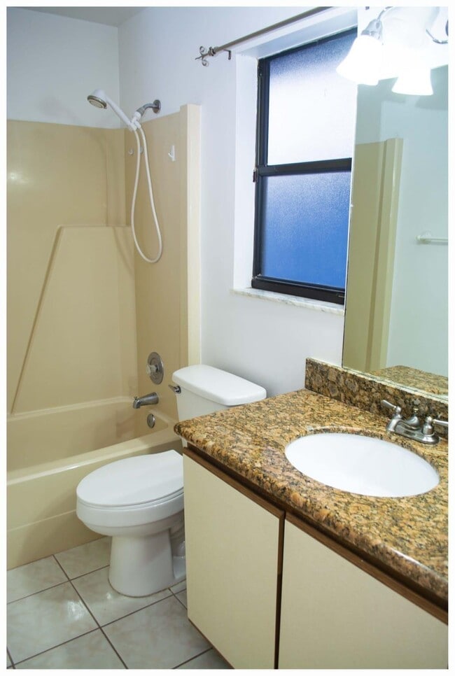 Photo - 1061 Goldenrod Rd