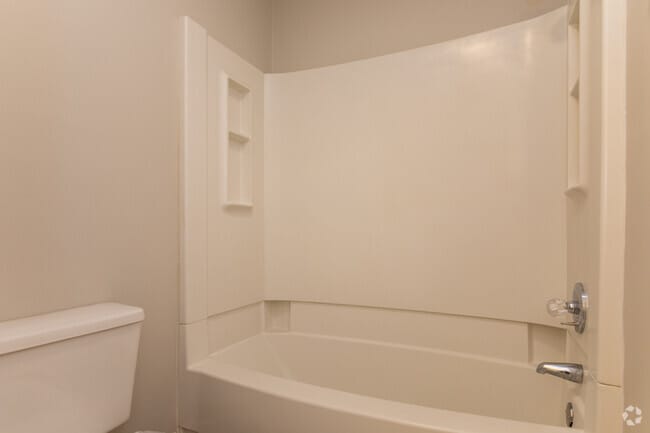 2BR,2.5BA - Apartments on 20th