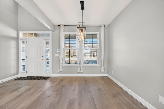 Photo - 3325 Lacewing Dr