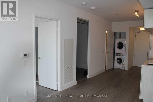 Photo - 181 Dundas St E Unit 5512