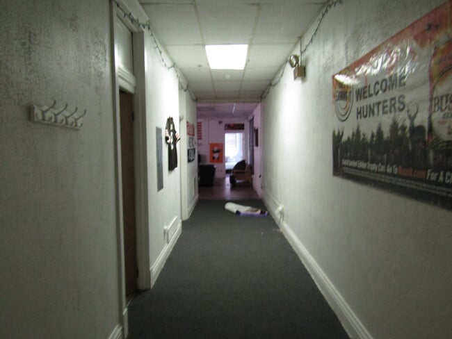 Photo - 18 S Court St Unit B