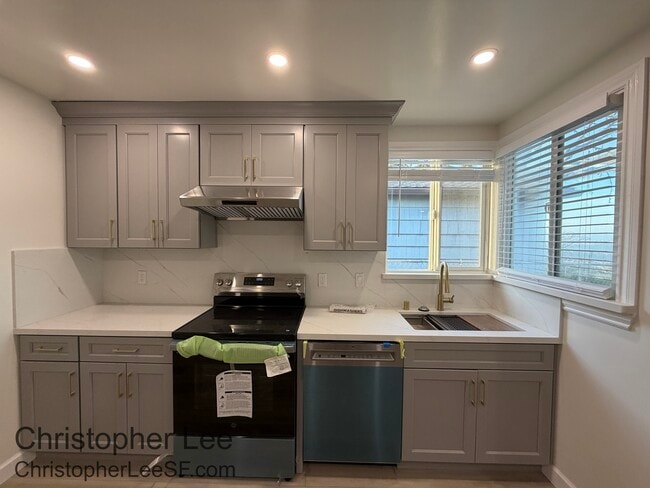 Photo - 848 Beechwood Dr