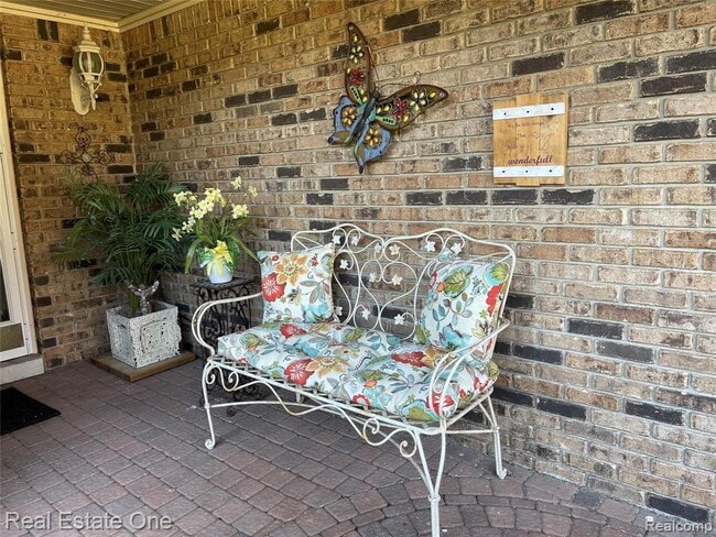 Photo - 5255 Folkstone Dr