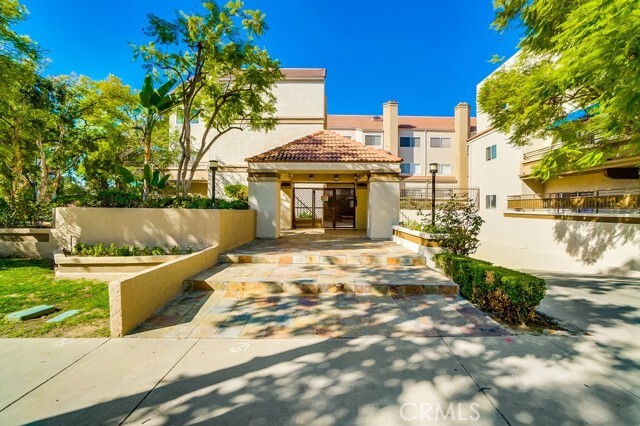 Building Photo - 501 E Del Mar Blvd Unit 202
