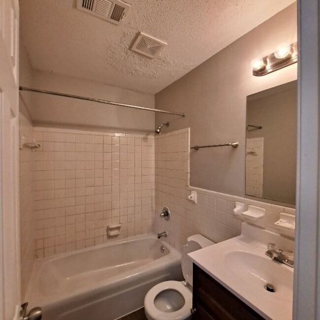 Photo - 606 Weaver Rd