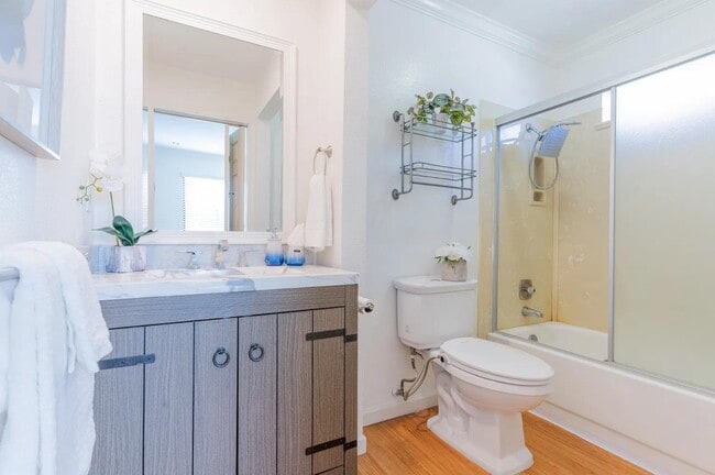 Building Photo - 40425 Chapel Way