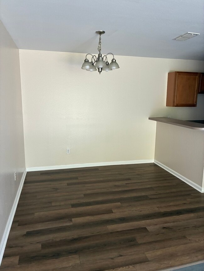 Photo - Beautiful 4/2 duplex