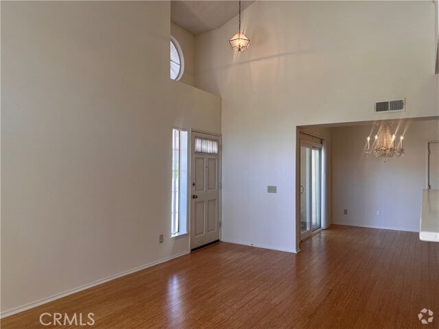 Building Photo - 25861 McBean Pkwy Unit 100 Rental