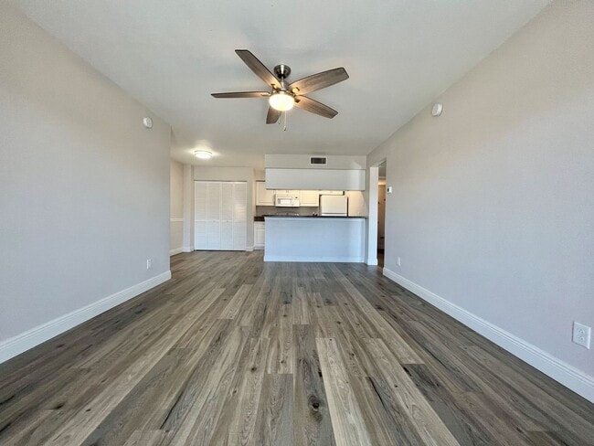 Photo - Mystic Gardens 5319-1909 Unit 5319 Summerlin Rd #1909