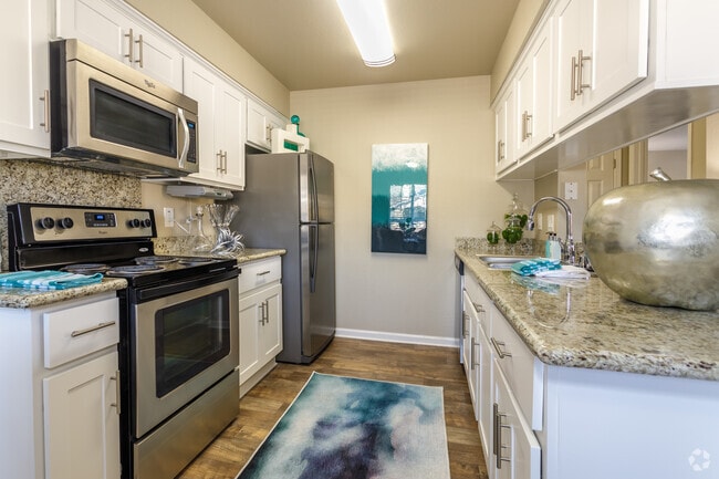 1HAB, 1BA - 750 ft²