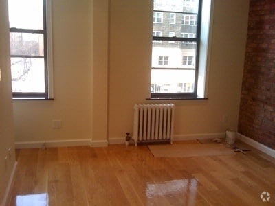 Building Photo - 444 W 52nd St Unit 5E Rental