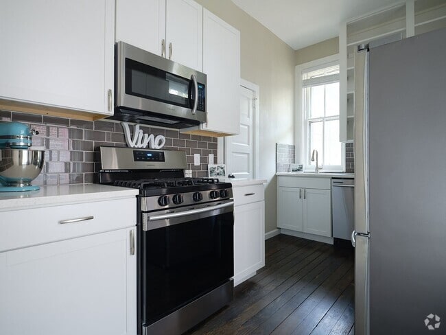 Building Photo - 1609 Green St Unit Apt #1