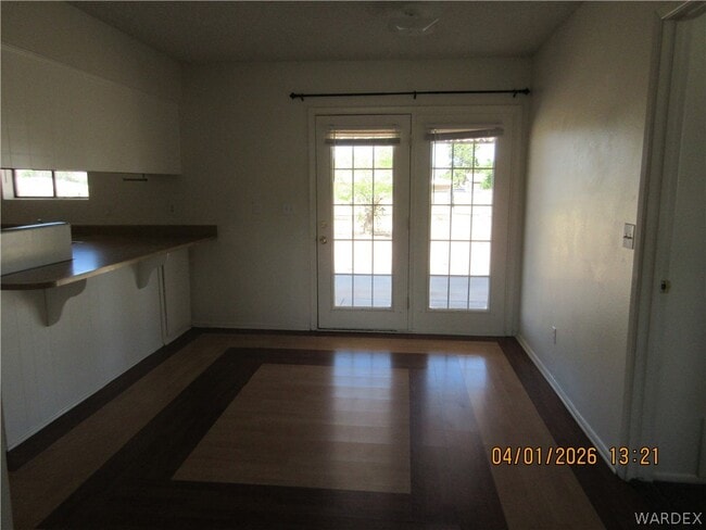 Photo - 2821 Karen Ave