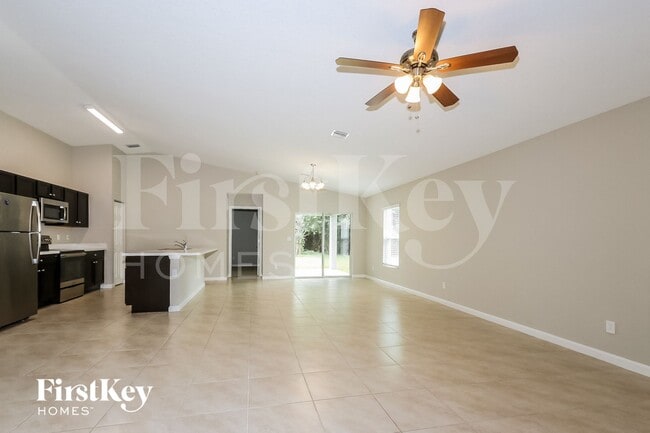 Photo - 1480 SW Gadsan Ave