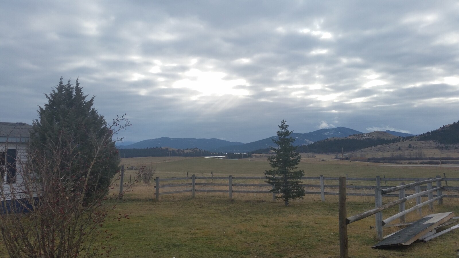 Protor House with fenced yard Rental House Rental in Dayton, MT