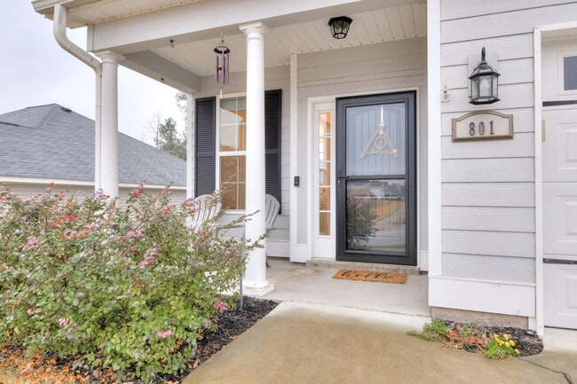 Photo - Haynes Station - 4 Bedroom 2.5 Bath