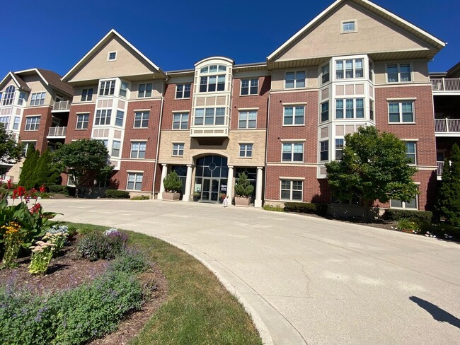 Building Photo - 4120 S Lake Dr Rental