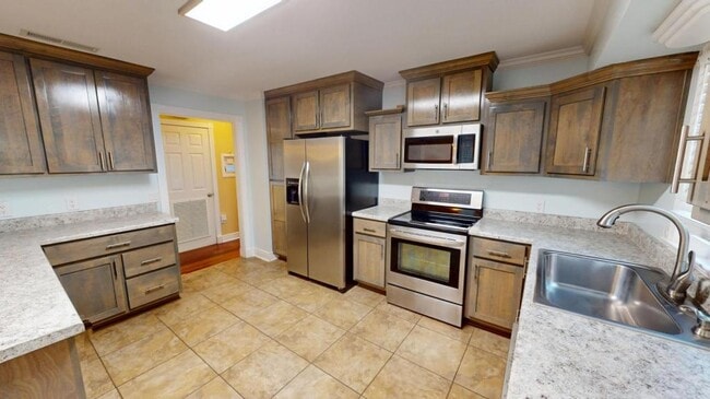 Photo - 110 Oakland Dr
