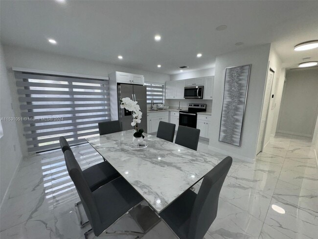 Photo - 2490 NW 44th St Unit 2490