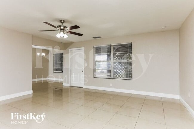 Photo - 7560 Venetian St