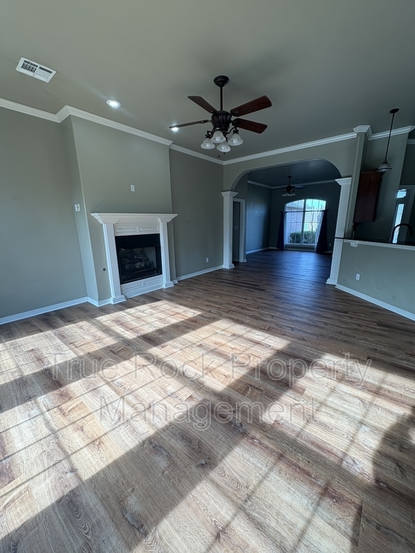 Photo - 817 Cypress Dr