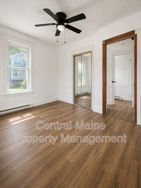 Photo - 485 Tuner St