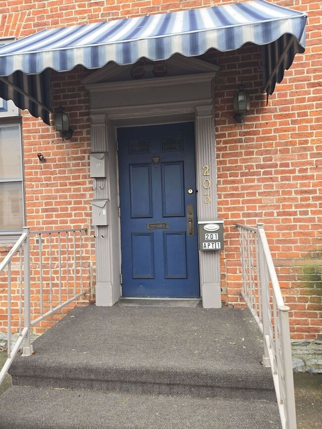 Photo - 203 Lincoln Way E Unit 203 1