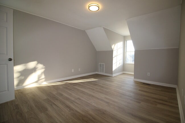 Photo - 729 Colony Village Way