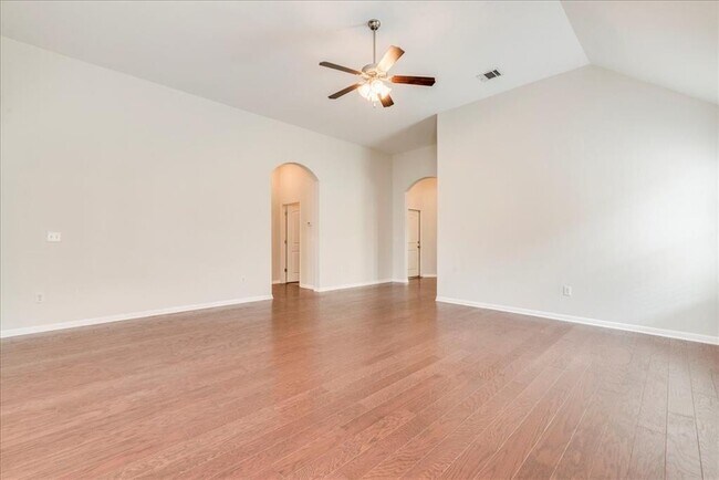 Photo - 13000 Alans Way