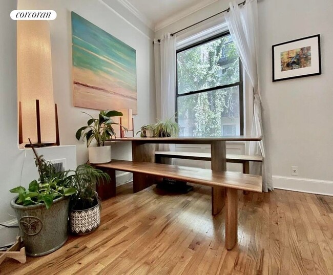 Photo - 349 W 84th St