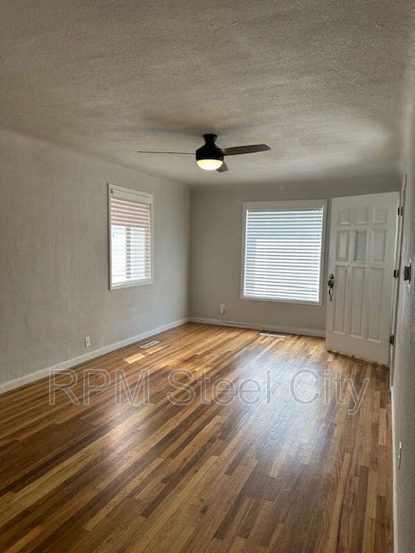 Photo - 2410 St Clair Ave.