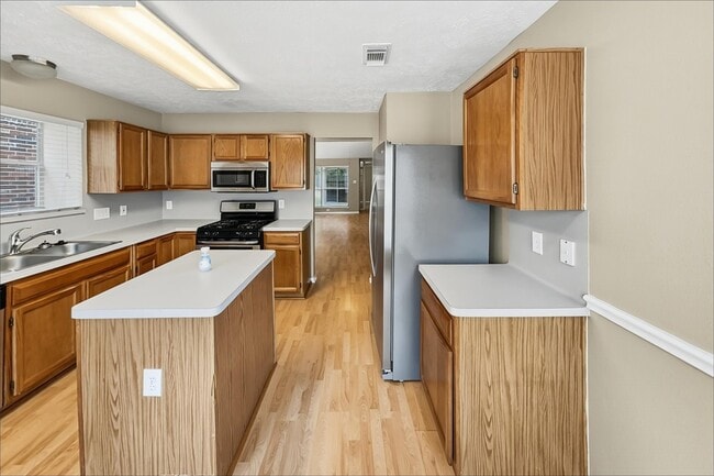 Photo - 25914 Richards Rd