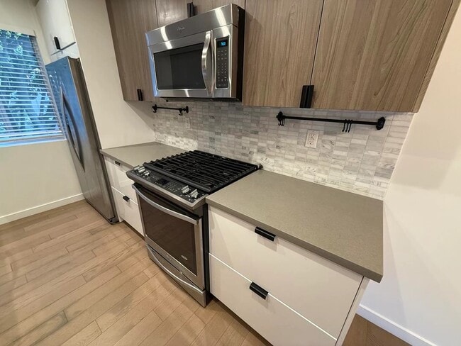 Photo - 850 2nd St Unit 215