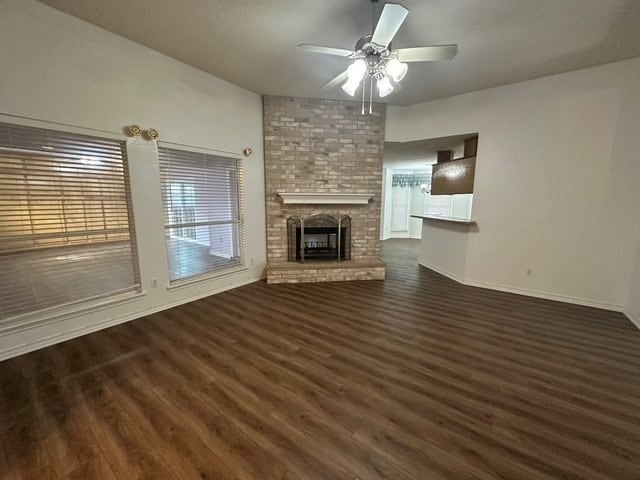 Photo - 2411 Oak Brook Dr House