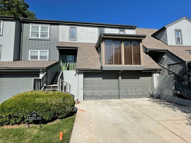 Building Photo - 209 Woodbridge Ln