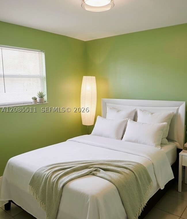 2463 Dewey St Unit 2