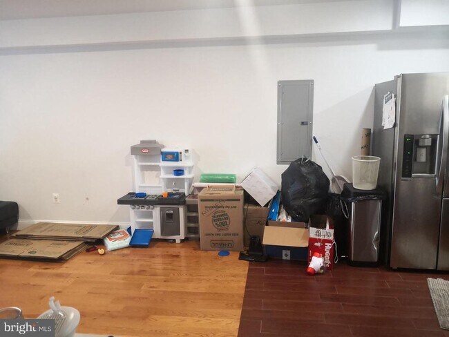 Photo - 617 N 11th St Unit 1F