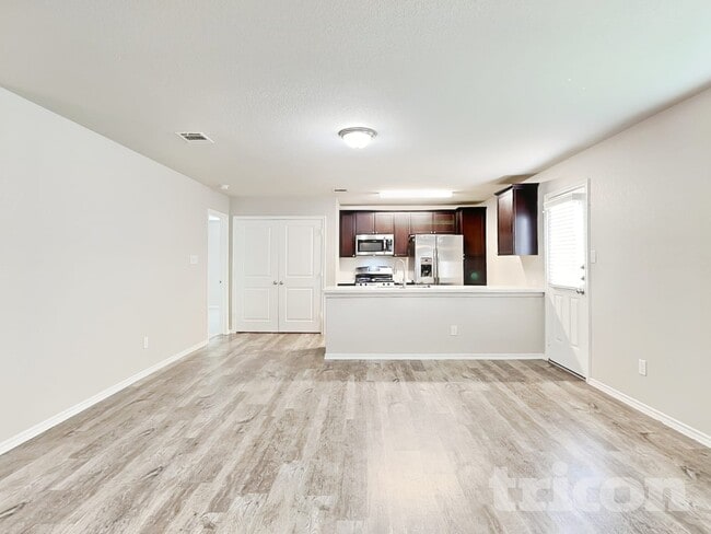 Photo - 8434 Amistad Cove