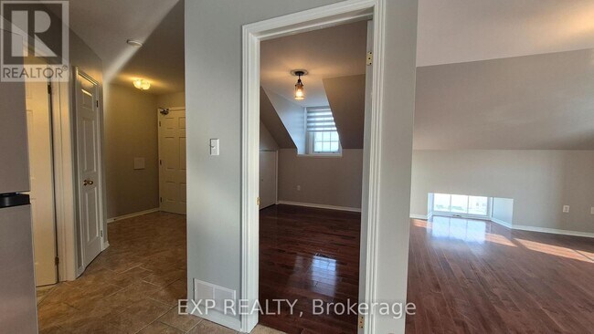 Photo - 102 Mill St Unité 5