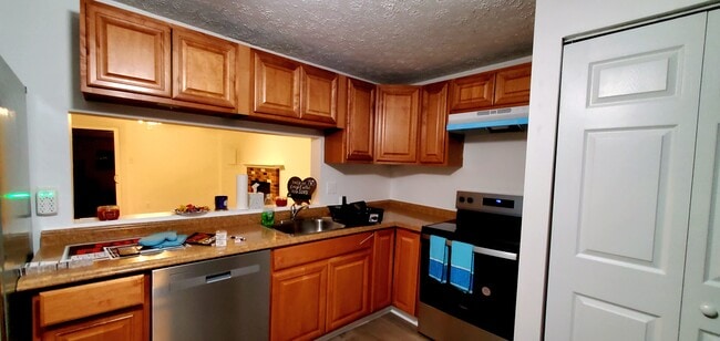 Photo - 8081 Steeple Chase Ct