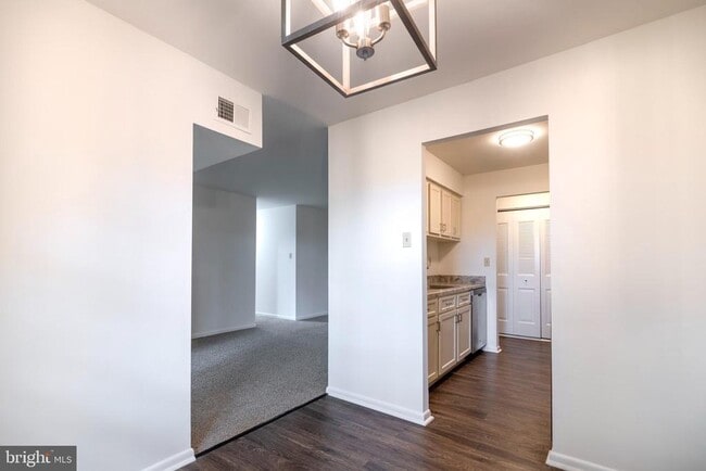 Photo - 3324 Valley Dr Unit 3324