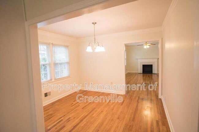 Photo - 121 Scarlett St