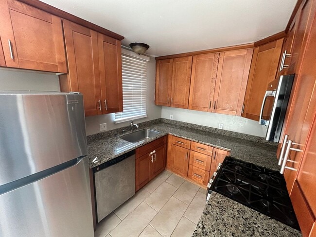 Building Photo - 2 Bedroom/1 Bath Home Stockton Ca