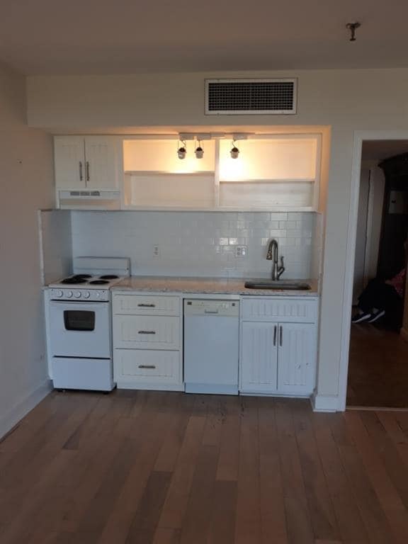 Building Photo - 1 Marina Dr Unit 303B