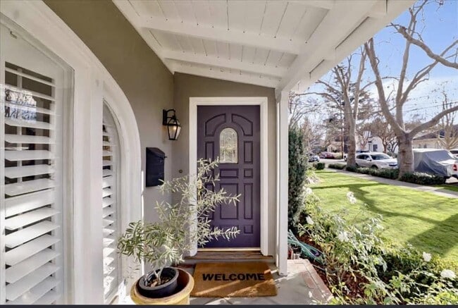 Photo - 1052 Carolyn Ave