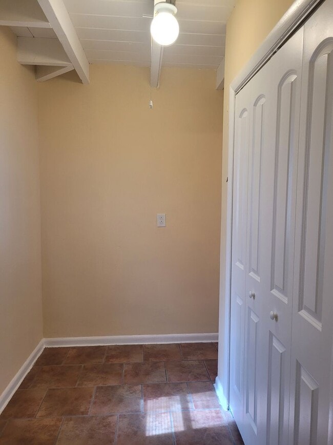 Photo - Atlantic 1016 Unit 1/2