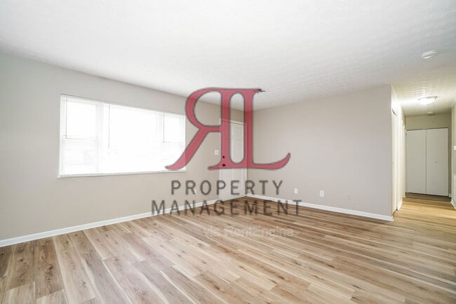 Photo - 1951 Riverdale Rd